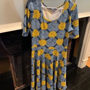 XL Lularoe Nicole dress